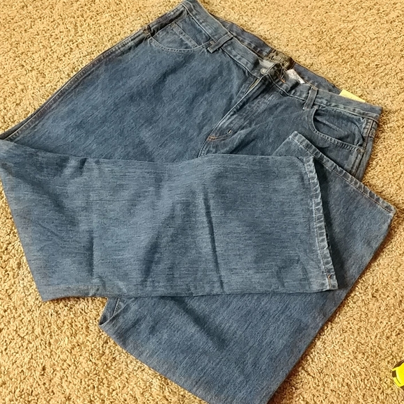 Jeans - Picture 3 of 5